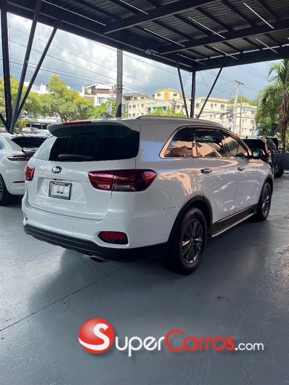 2019 Kia Sorento LX — foto 7 / 8