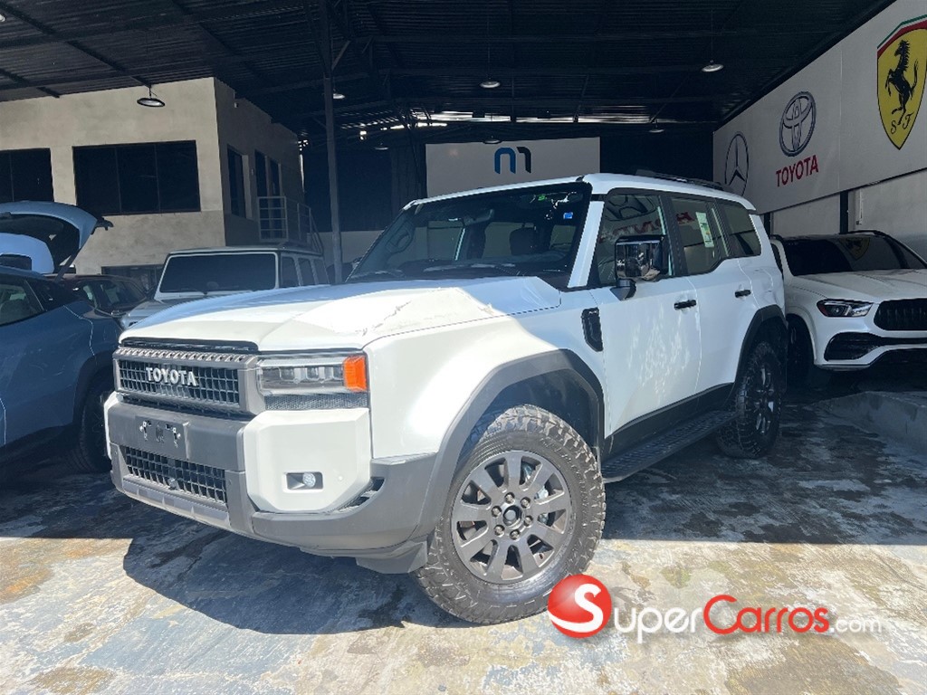 2025 Toyota Land Cruiser Prado Adventure