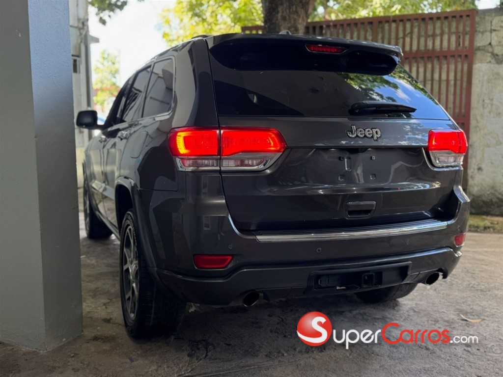 2020 Jeep Grand Cherokee Overland — foto 2 / 12