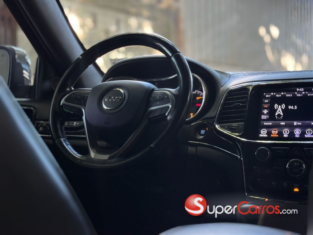 2020 Jeep Grand Cherokee Overland — foto 3 / 12