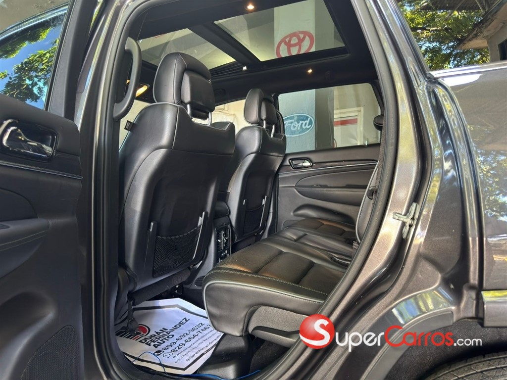 2020 Jeep Grand Cherokee Overland — foto 4 / 12