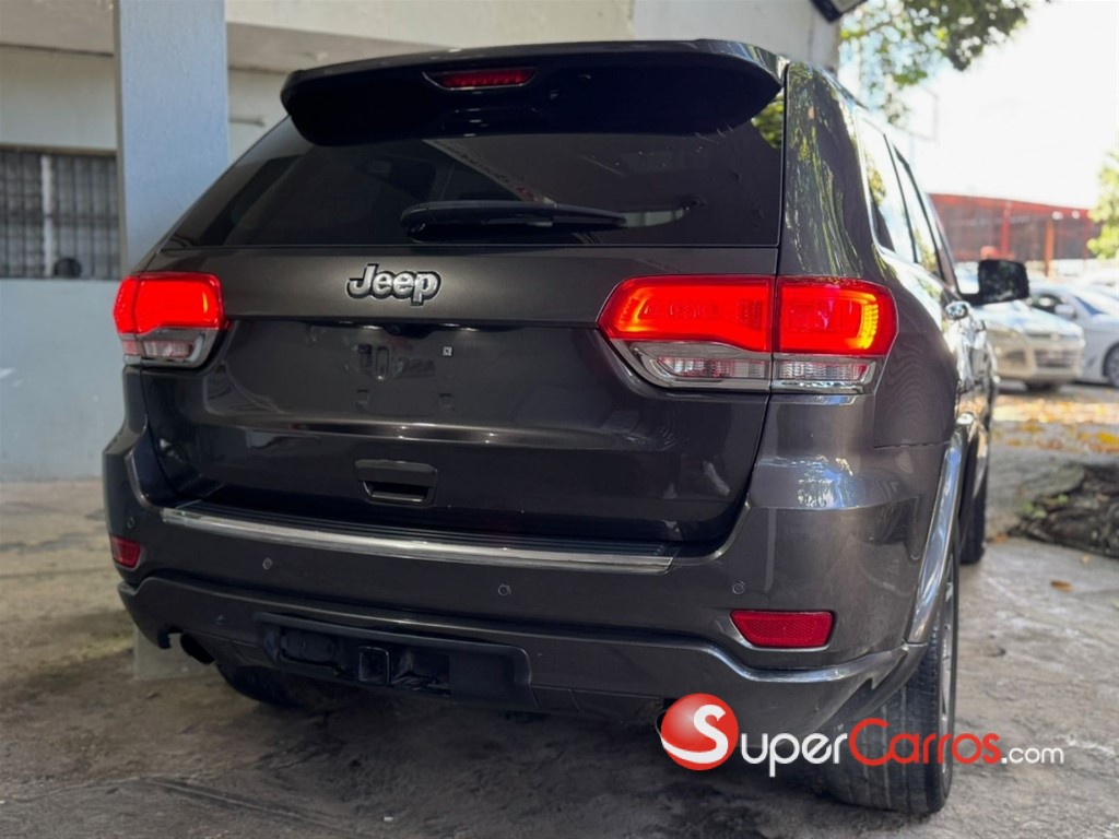 2020 Jeep Grand Cherokee Overland — foto 9 / 12