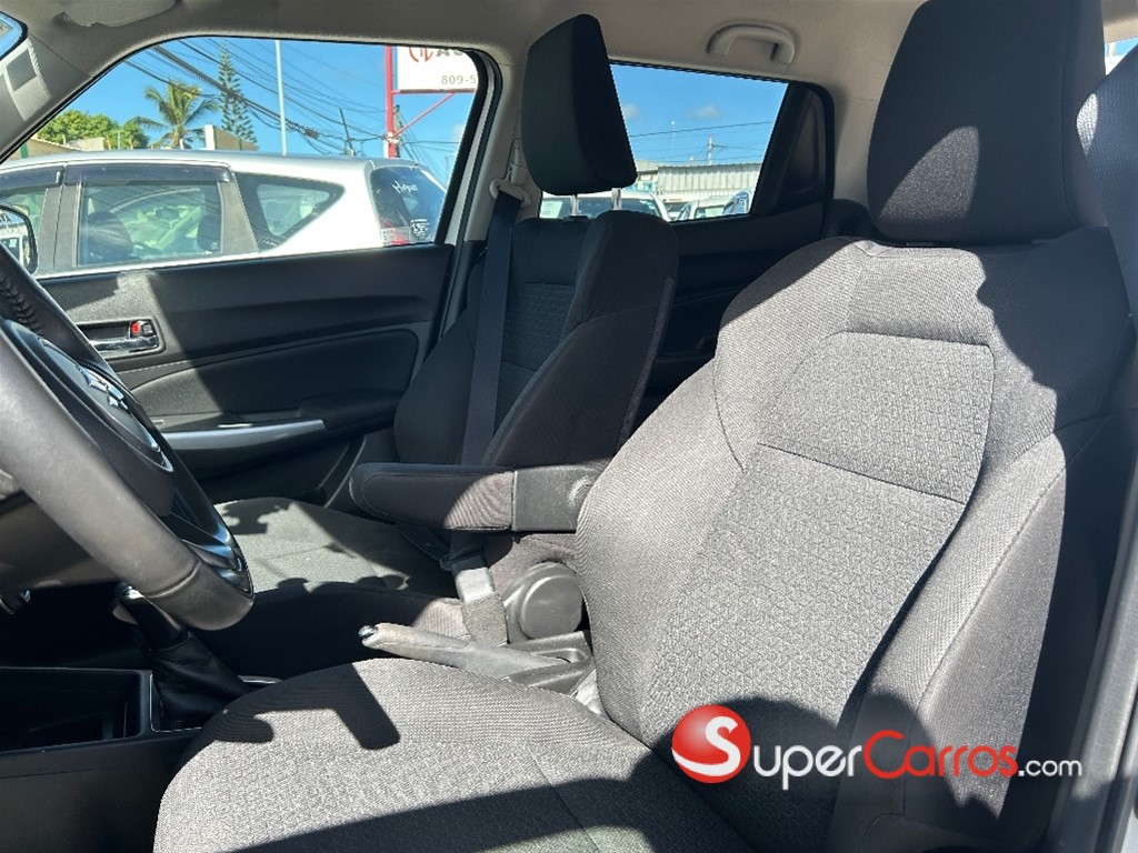 2020 Suzuki Swift — foto 8 / 11