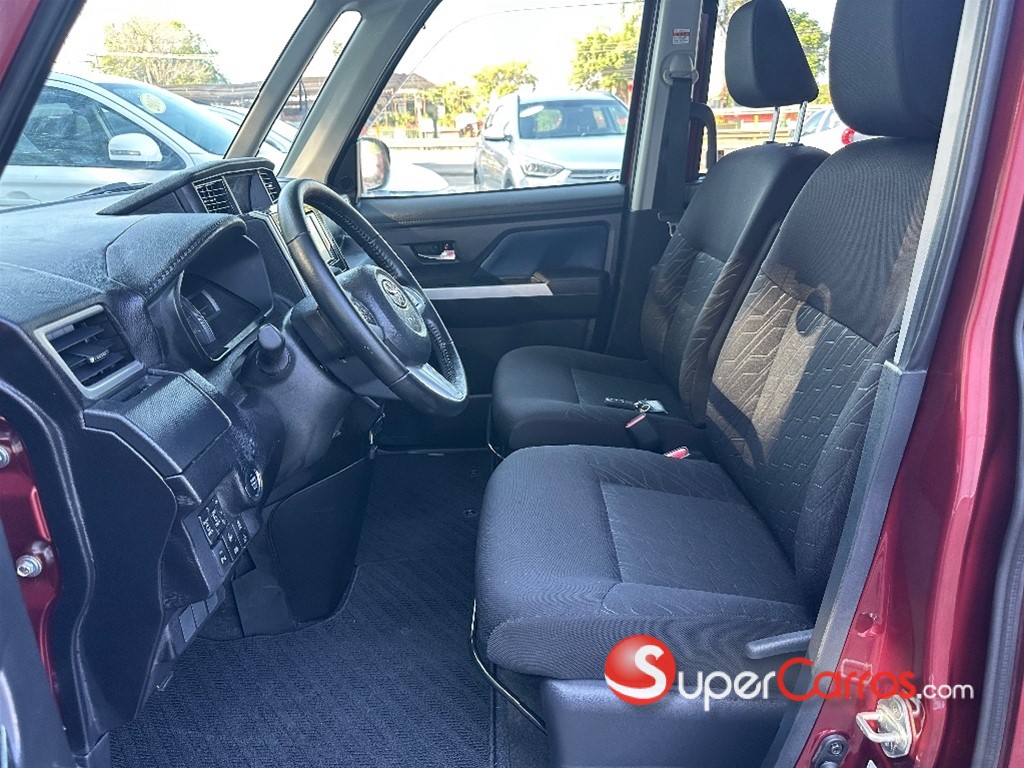2020 Toyota Roomy — foto 7 / 11