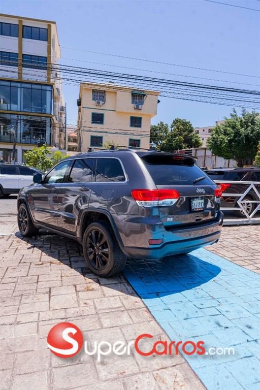 2017 Jeep Grand Cherokee Altitude — foto 6 / 11