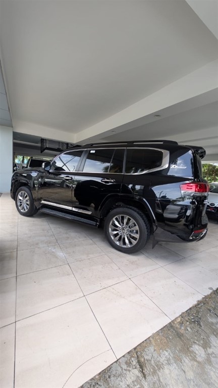2025 Toyota Land Cruiser 70 ANIVERSARIO — foto 6 / 12