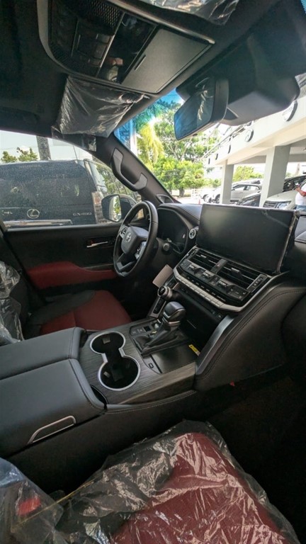 2025 Toyota Land Cruiser 70 ANIVERSARIO — foto 7 / 12