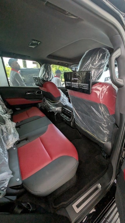 2025 Toyota Land Cruiser 70 ANIVERSARIO — foto 8 / 12