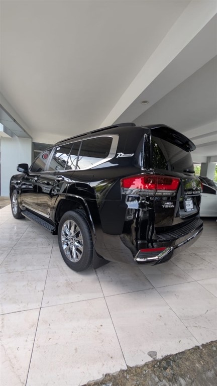 2025 Toyota Land Cruiser 70 ANIVERSARIO — foto 10 / 12
