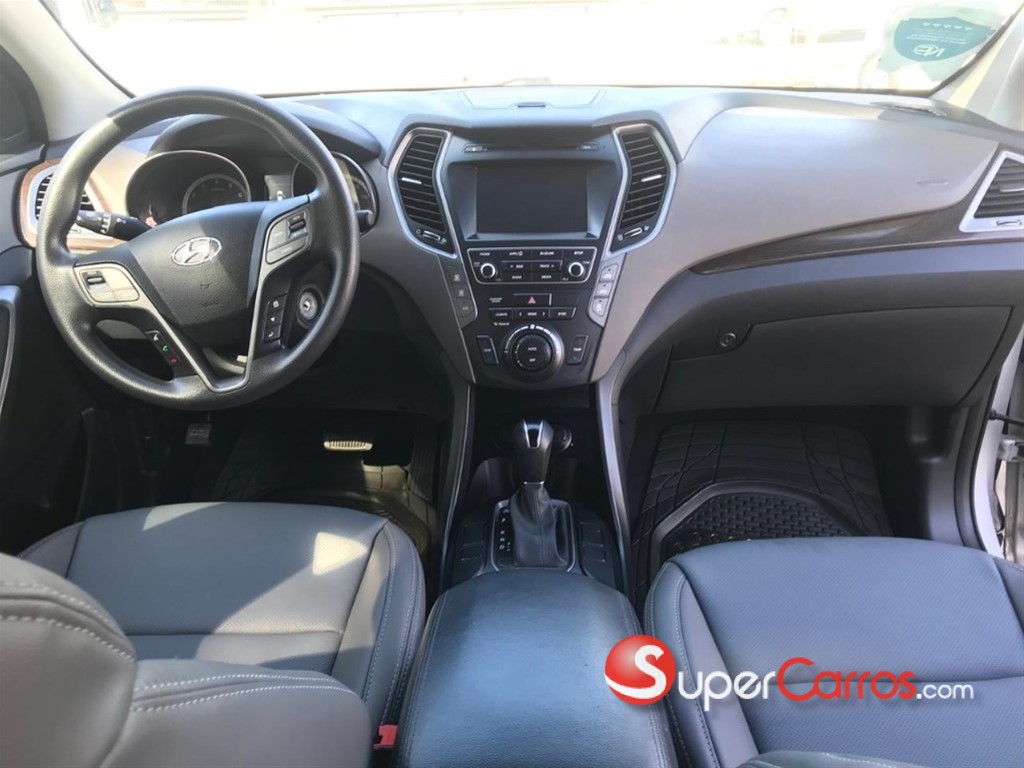 2017 Hyundai Grand Santa Fe — foto 11 / 12