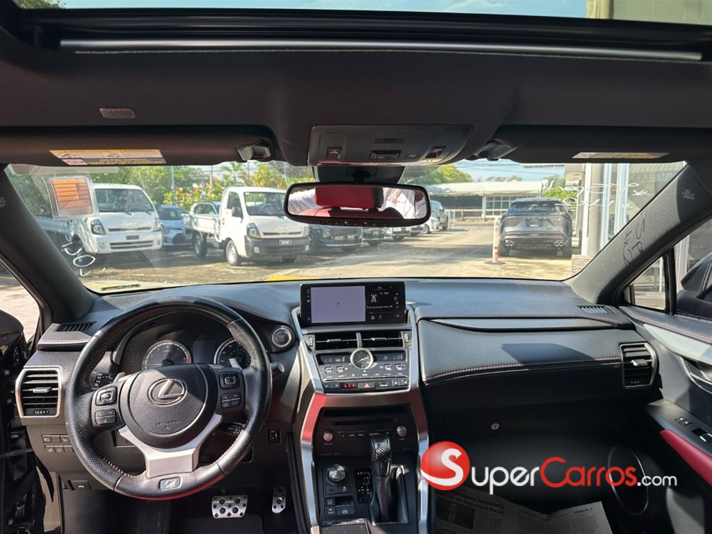 2021 Lexus NX 300 F Sport — foto 7 / 8