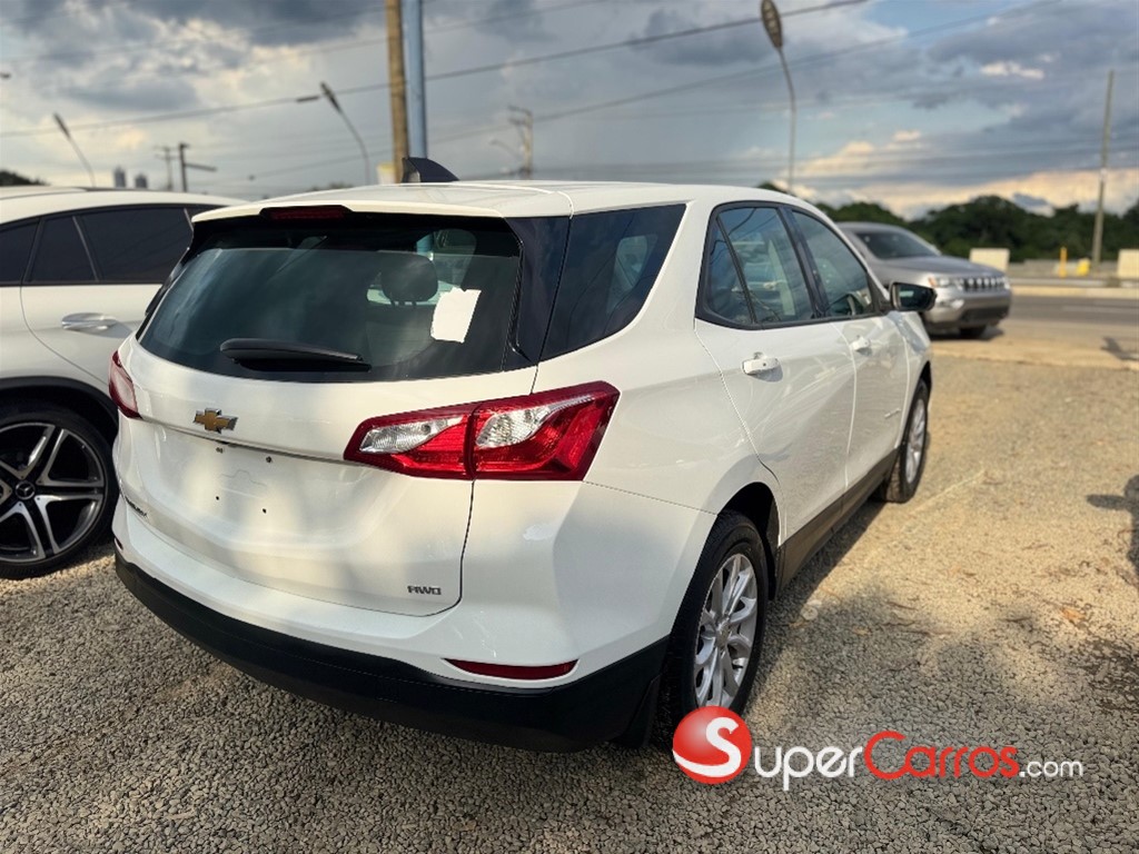 2019 Chevrolet Equinox LS — foto 4 / 10