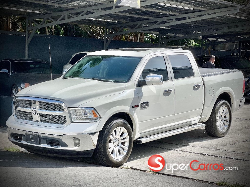 2016 Ram 1500 Laramie Crew Cab — foto 4 / 4