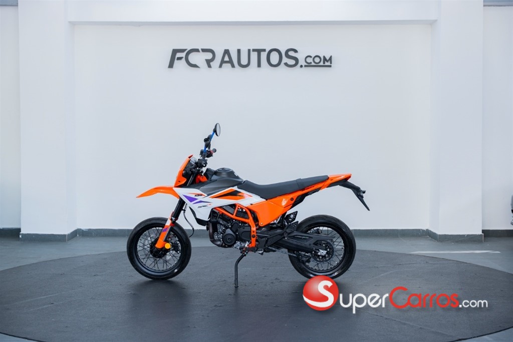 2025 KTM 390 SMC R — foto 2 / 12