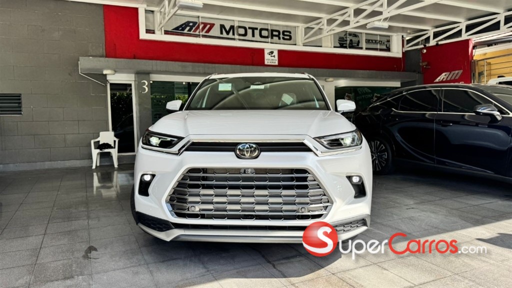 2025 Toyota Grand Highlander Max Platinum Hybrid — foto 2 / 9
