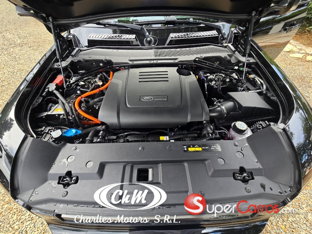 2025 Land Rover Defender 110 SE HYBRID — foto 12 / 12