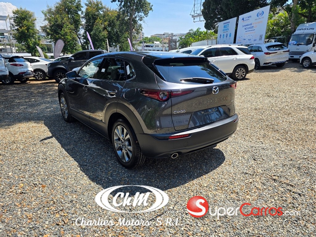 2027 Mazda CX-30 GS — foto 4 / 10