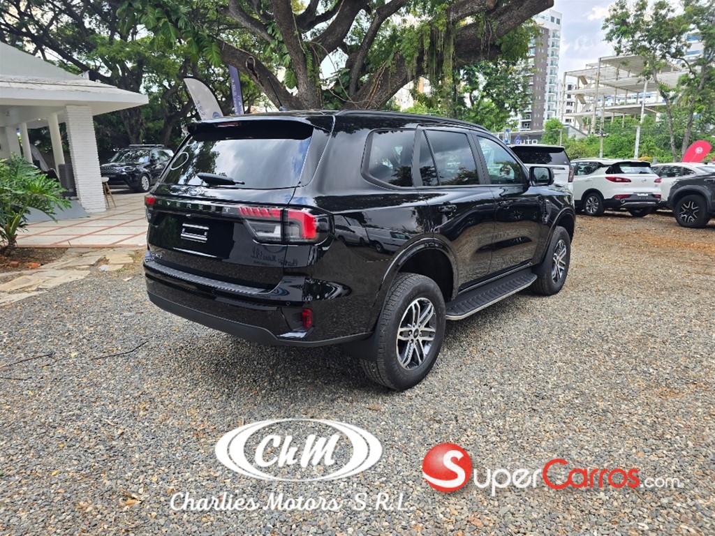 2025 Ford Everest TREND — foto 3 / 12