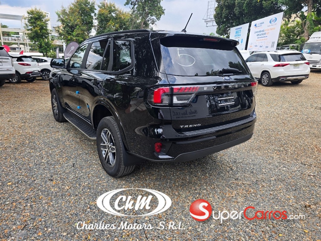2025 Ford Everest TREND — foto 4 / 12