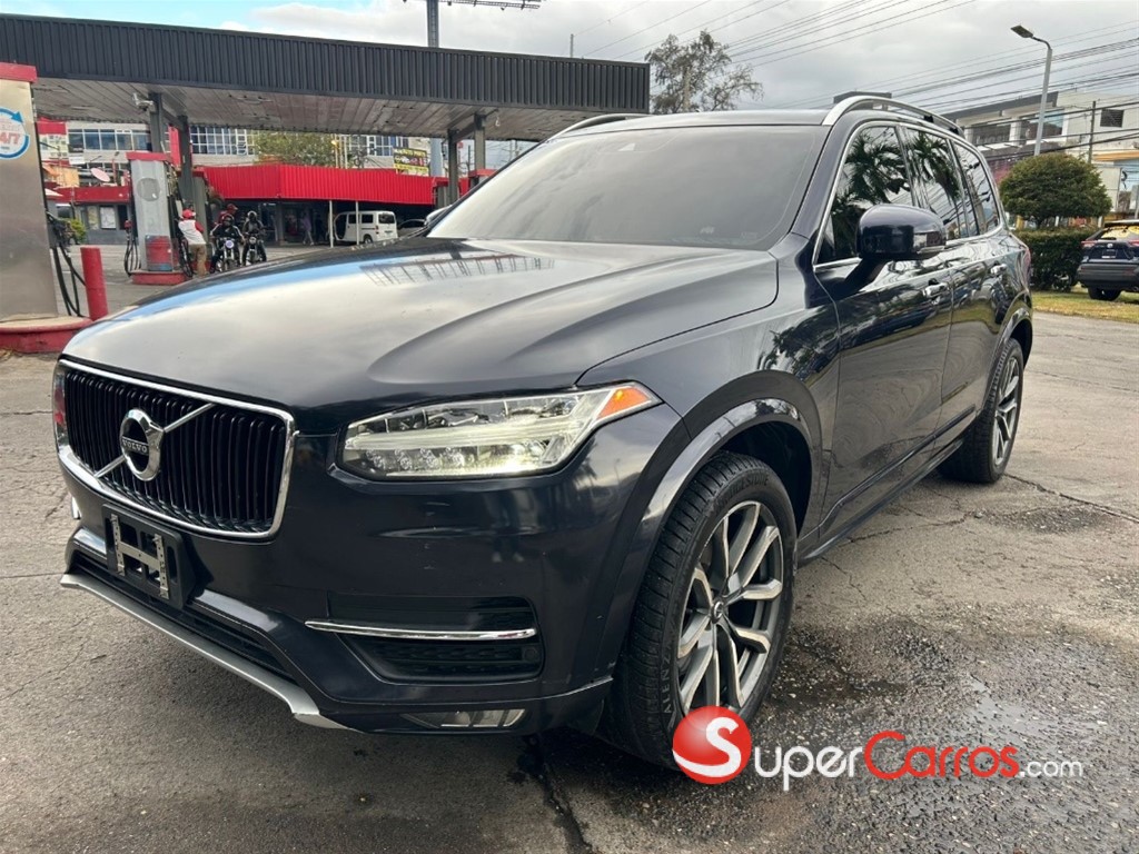 2019 Volvo XC90 Momentum T6