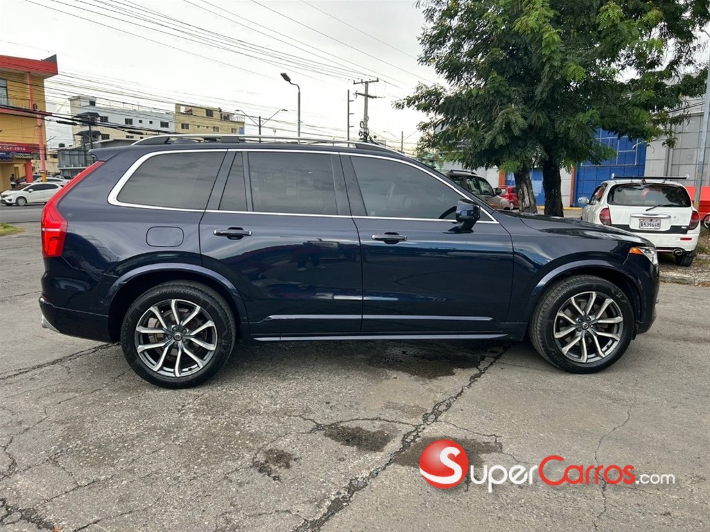 2019 Volvo XC90 Momentum T6 — foto 8 / 12