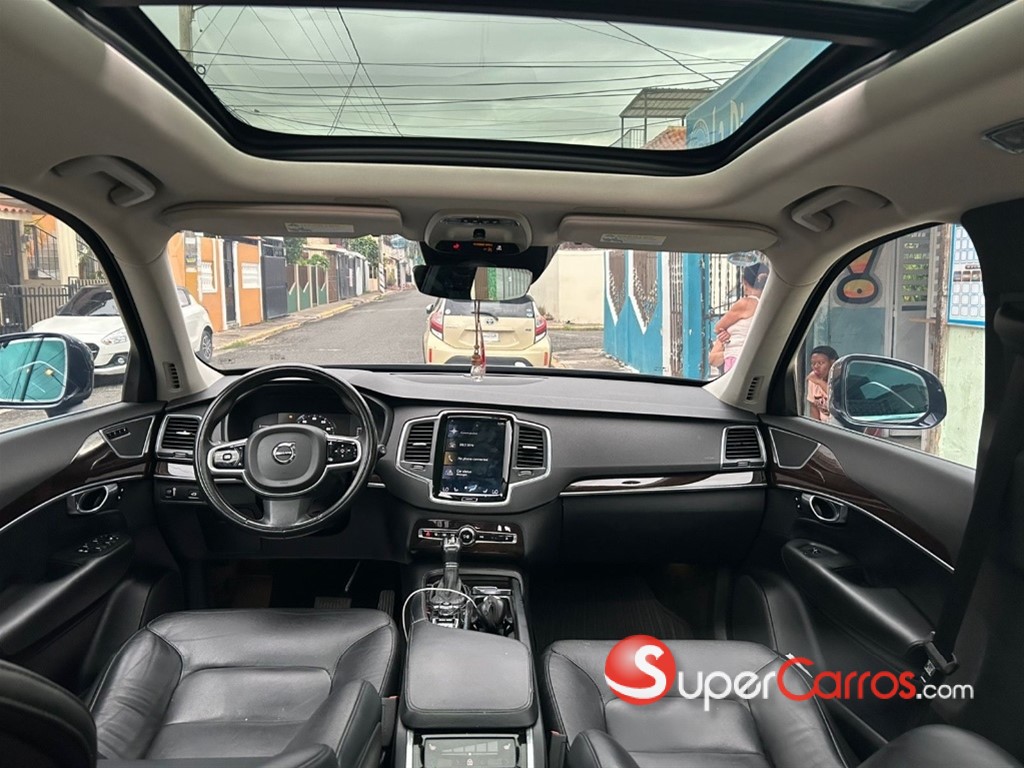 2019 Volvo XC90 Momentum T6 — foto 9 / 12