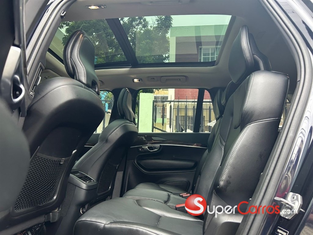 2019 Volvo XC90 Momentum T6 — foto 10 / 12