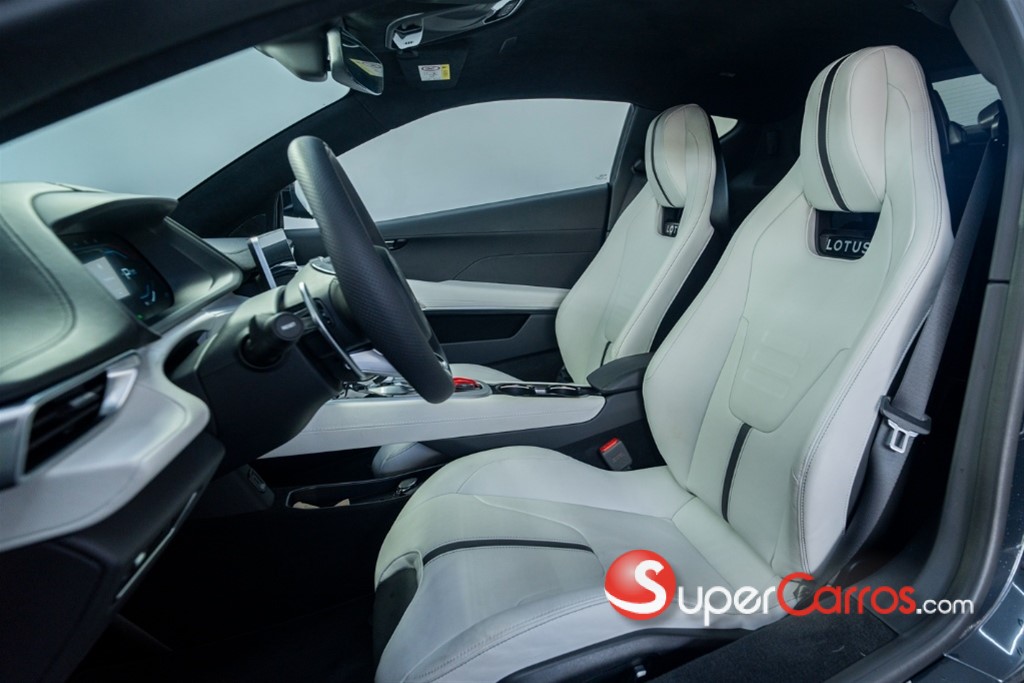 2025 Lotus Emira — foto 6 / 12