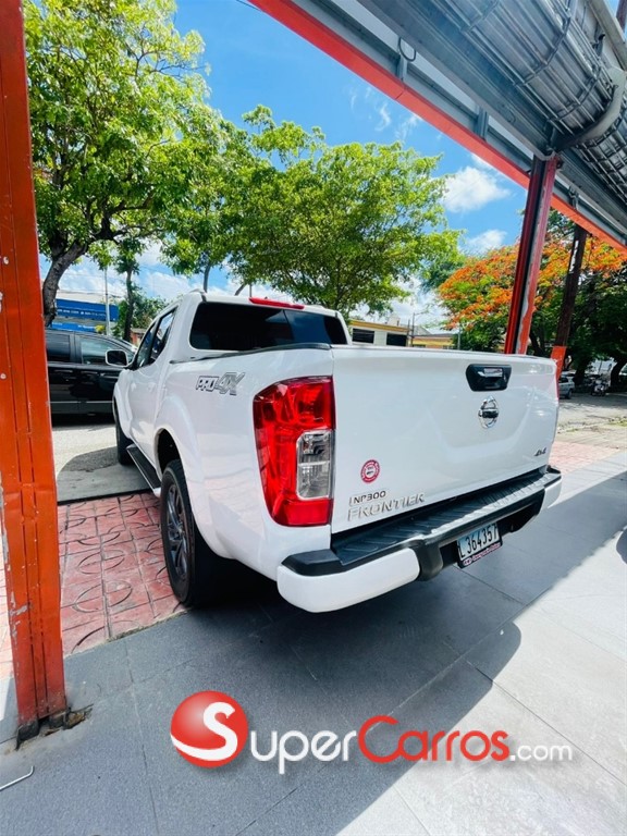 2017 Nissan Frontier NP300 — foto 2 / 12