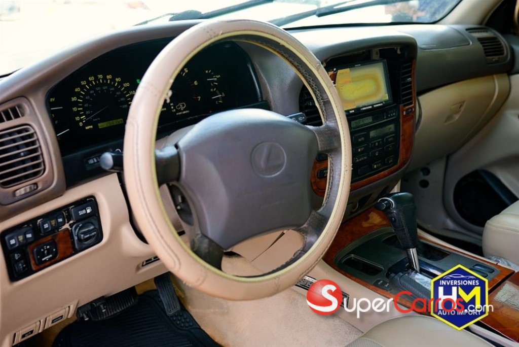 2000 Lexus LX 470 — foto 9 / 9