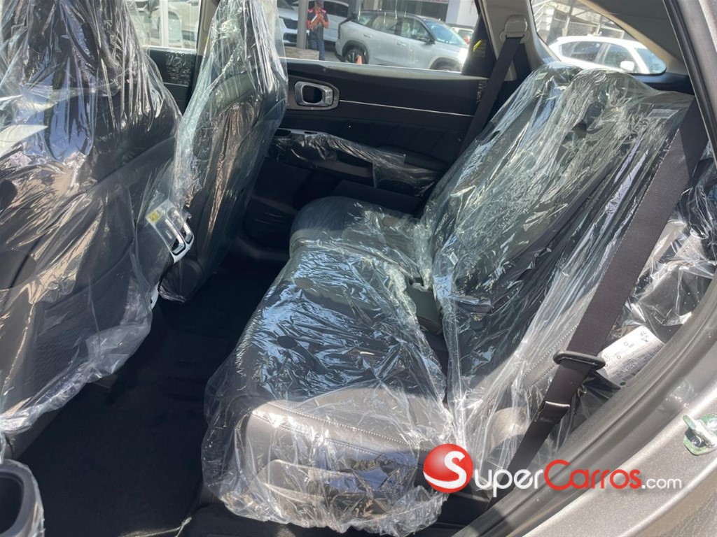 2027 Kia Sorento MQ4 Limited — foto 6 / 9