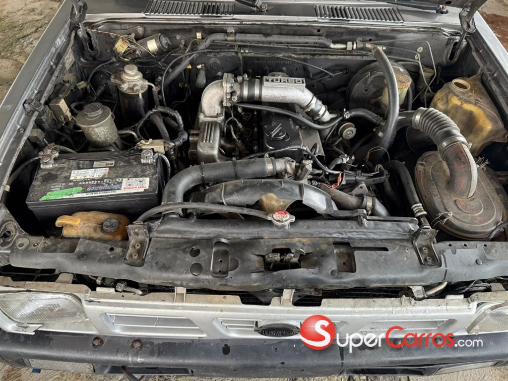 2001 Nissan Frontier — foto 3 / 8