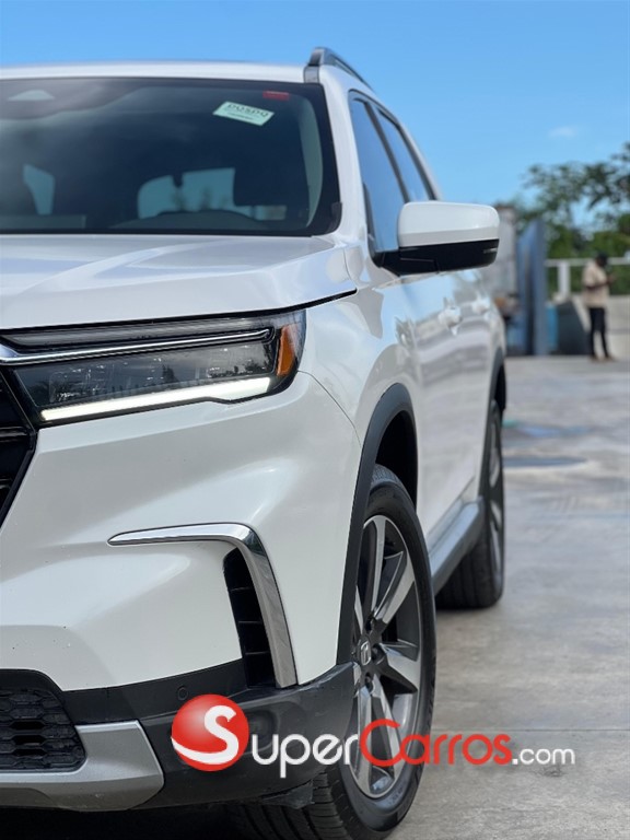 2023 Honda Pilot Touring — foto 8 / 12