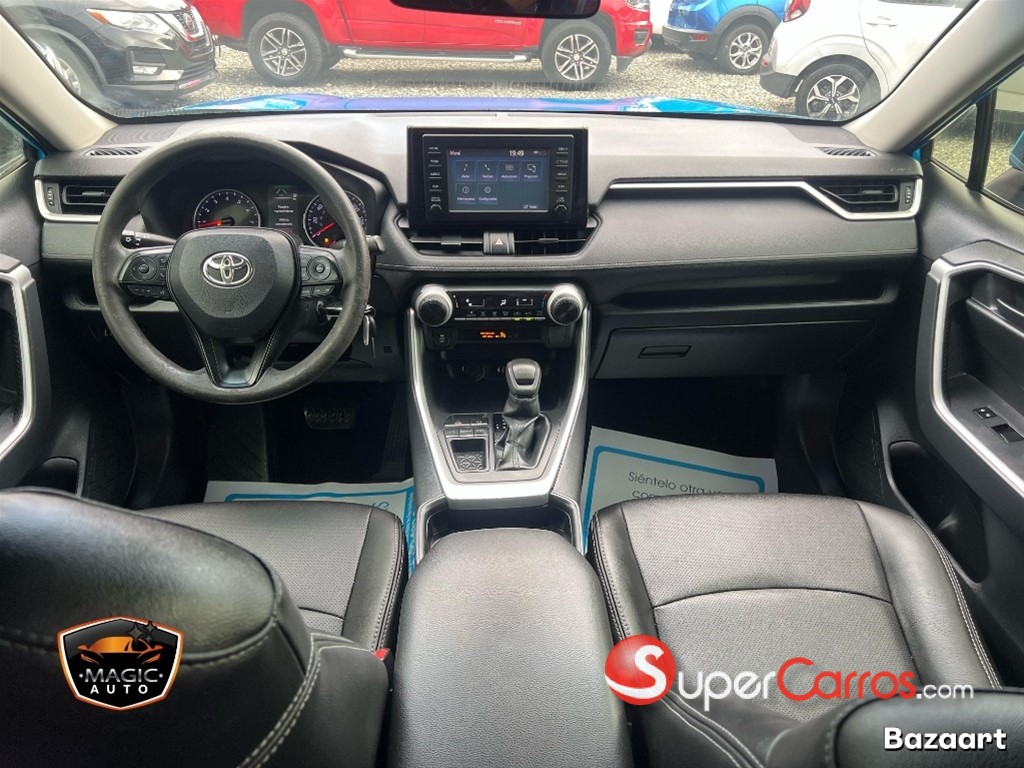 2019 Toyota RAV4 LE — foto 4 / 10