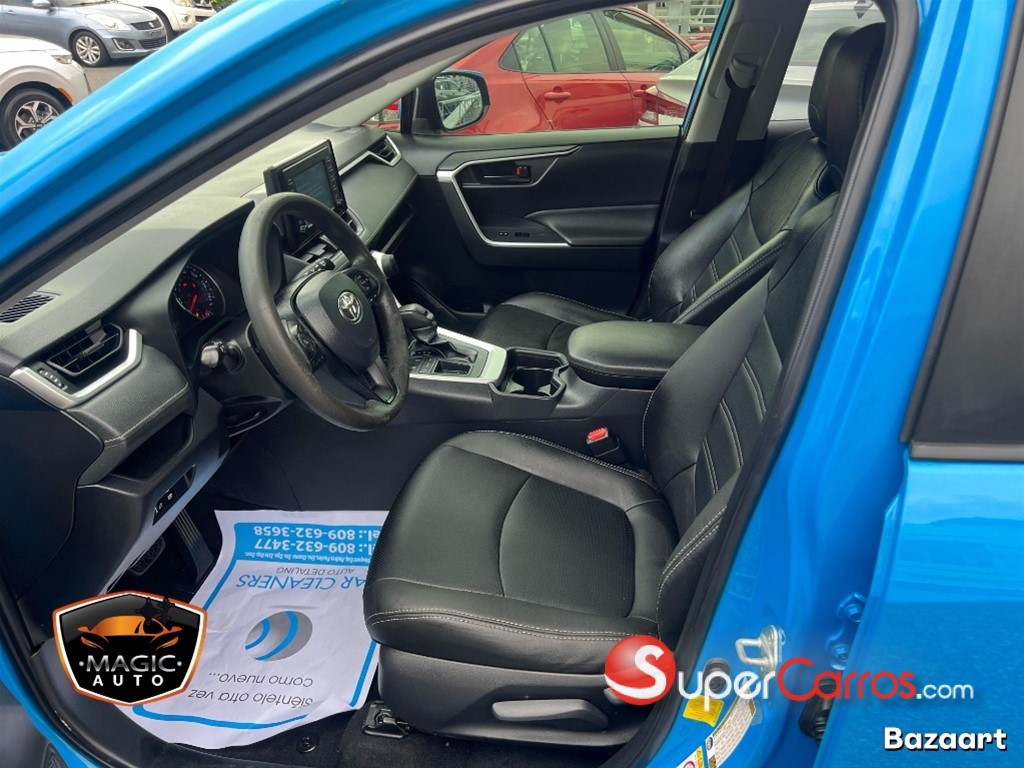 2019 Toyota RAV4 LE — foto 5 / 10
