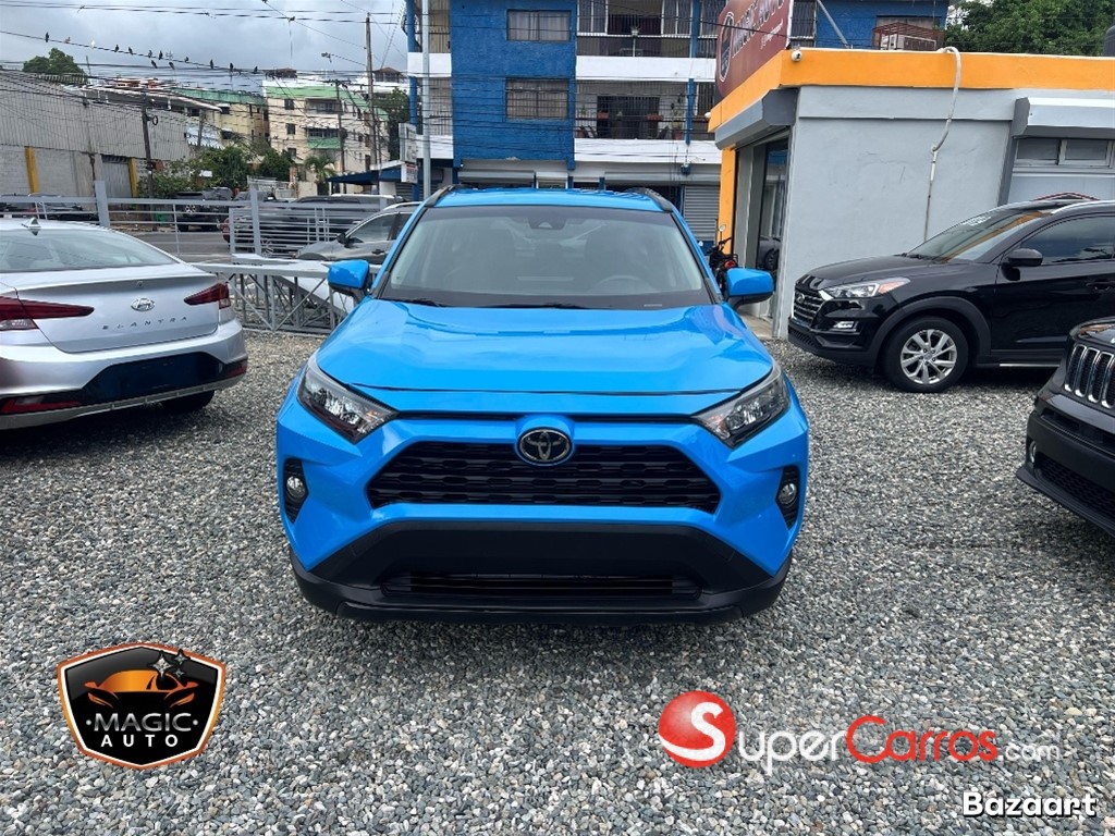 2019 Toyota RAV4 LE — foto 9 / 10