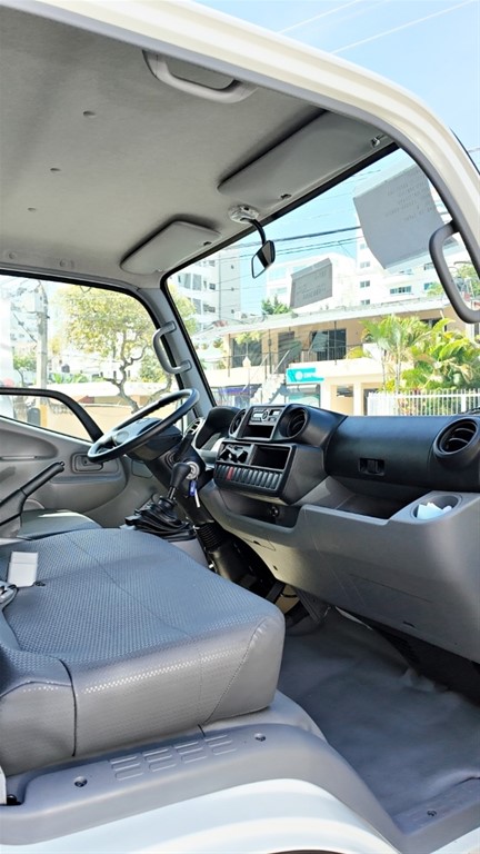 2025 Hino 200 — foto 4 / 11