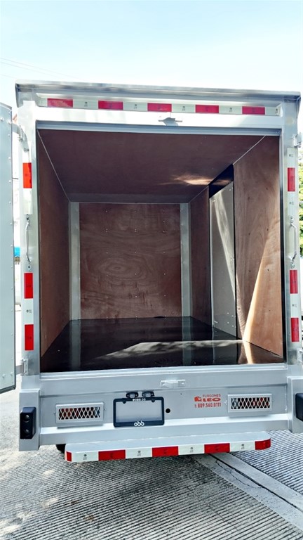2025 Hino 200 — foto 9 / 11