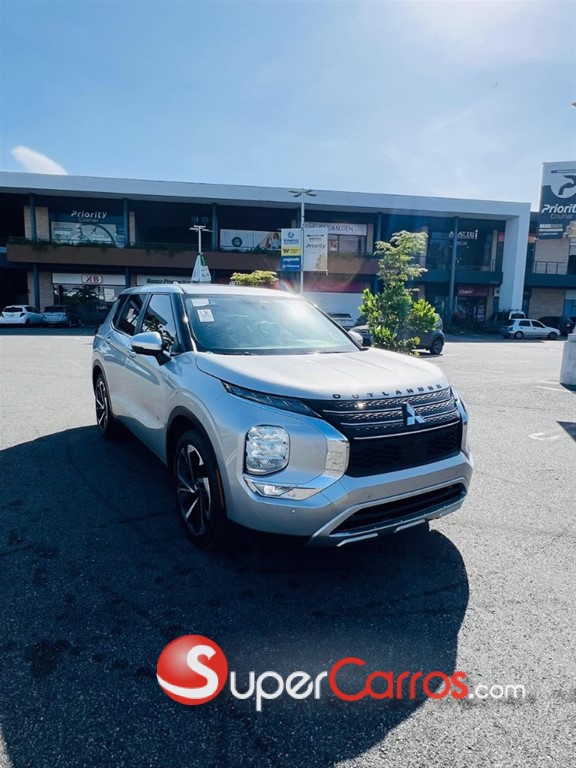 2022 Mitsubishi Motors Outlander SE