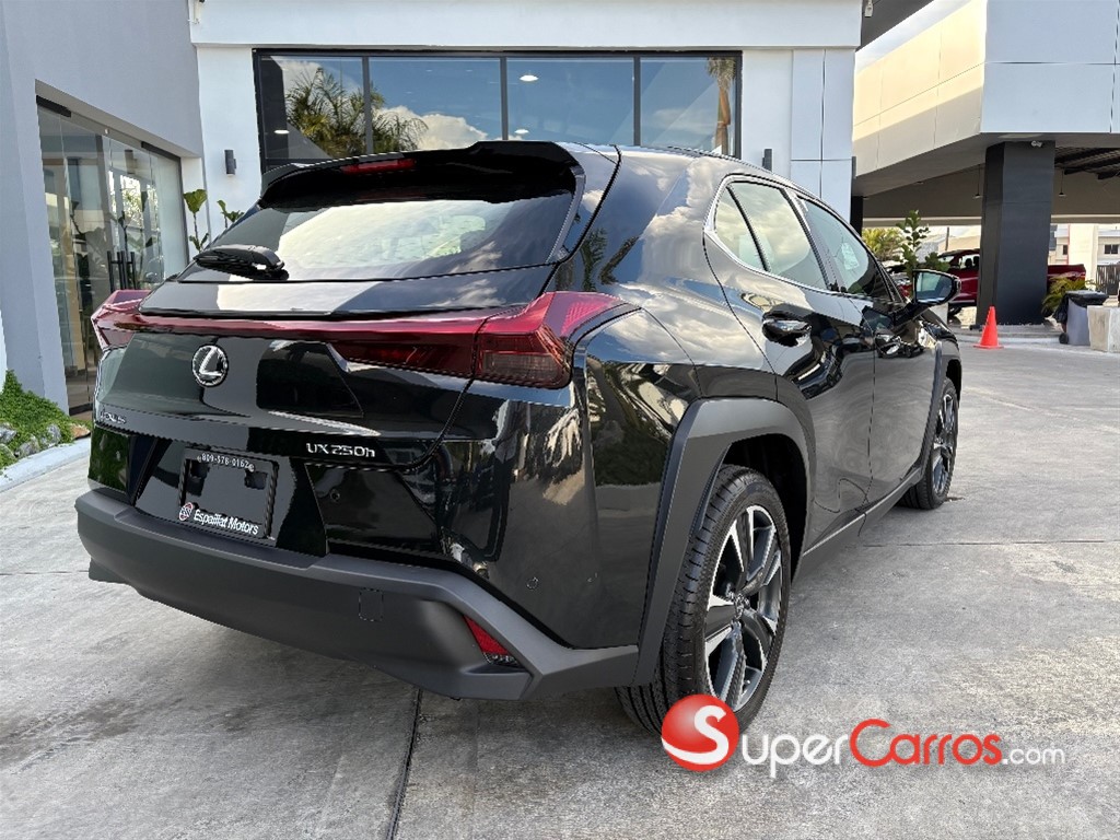 2024 Lexus UX 250 HYBRID — foto 2 / 9