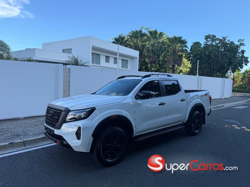 2025 Nissan Navara PRO X4 — foto 2 / 11