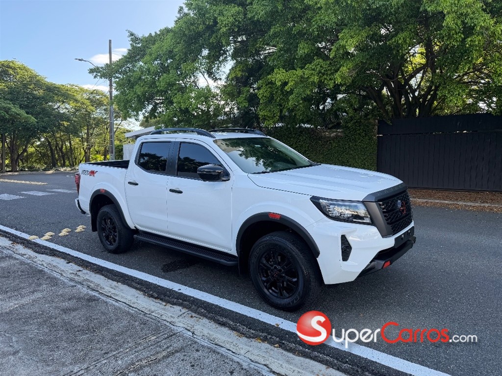 2025 Nissan Navara PRO X4 — foto 4 / 11