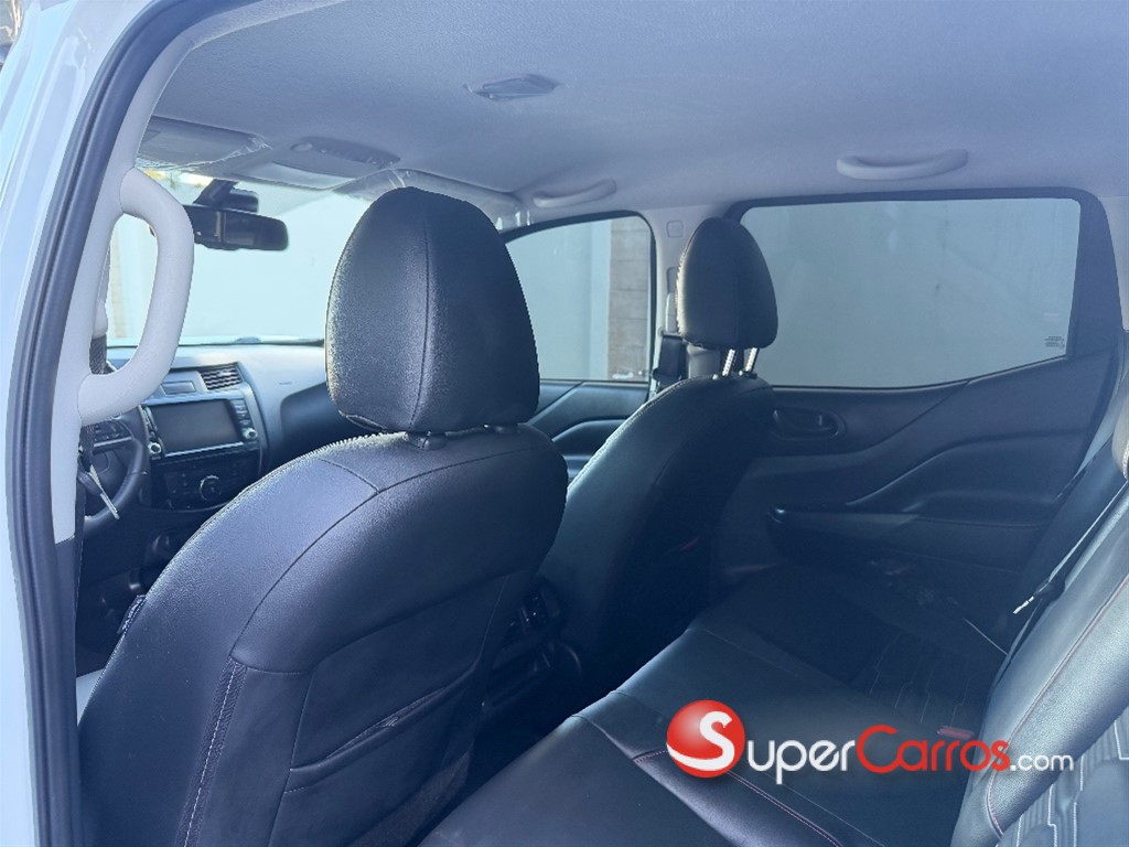2025 Nissan Navara PRO X4 — foto 10 / 11