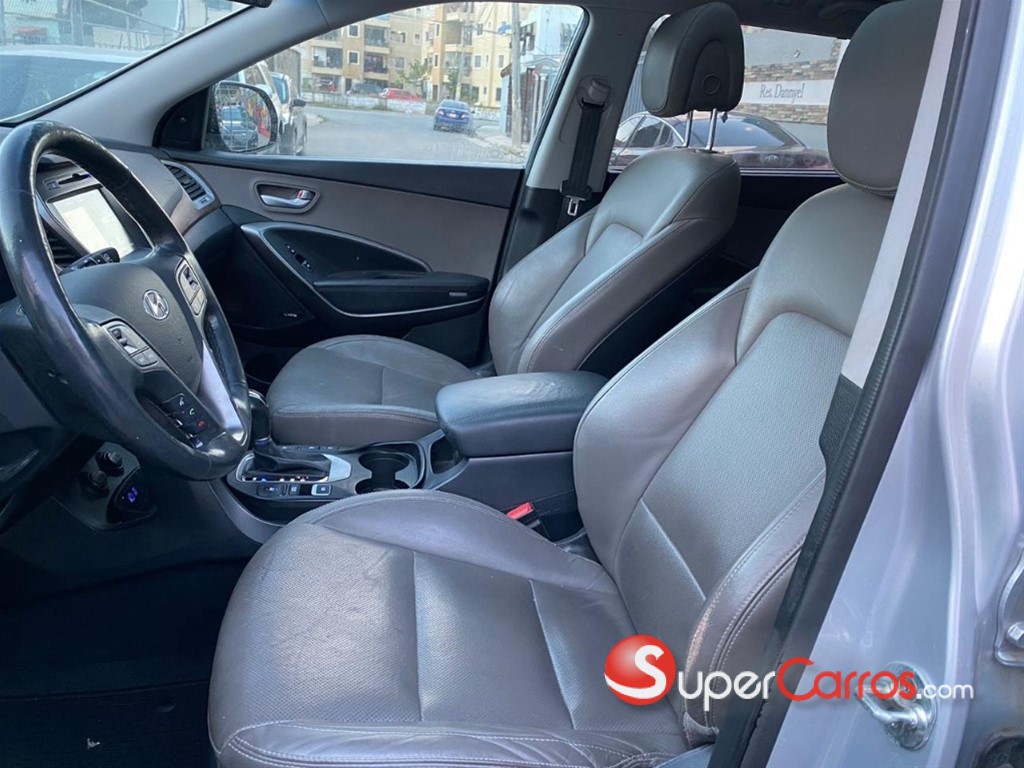 2017 Hyundai Grand Santa Fe Limited Ultimate — foto 6 / 12