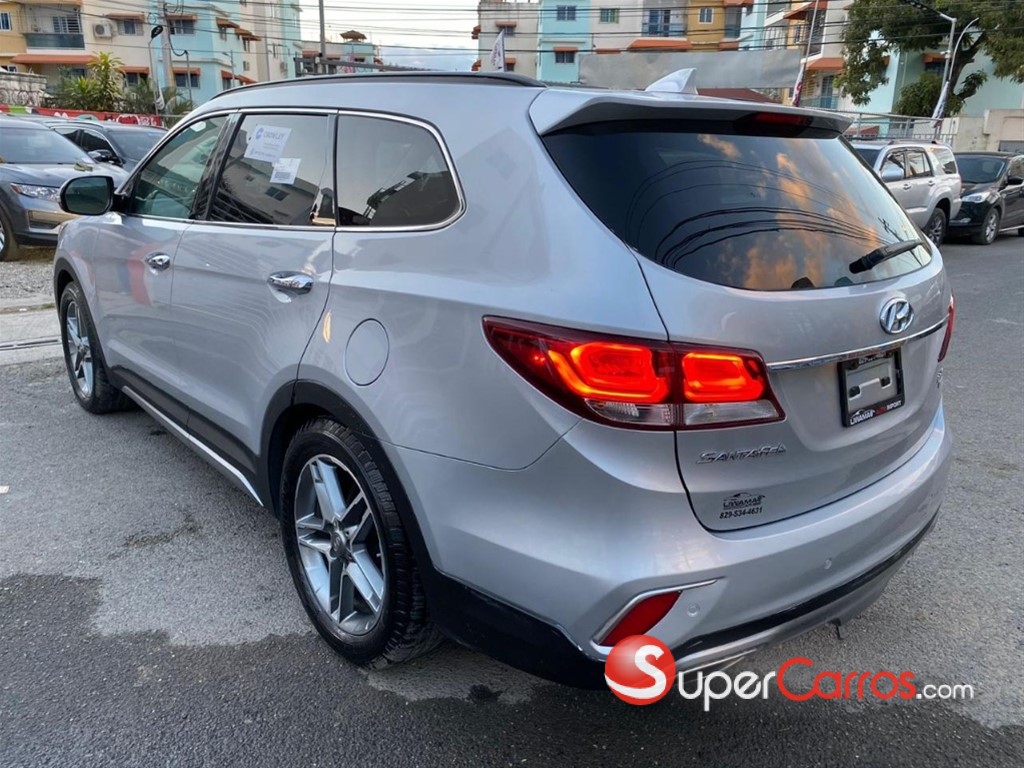 2017 Hyundai Grand Santa Fe Limited Ultimate — foto 10 / 12