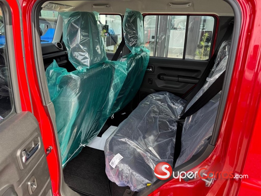 2027 Suzuki Jimny GLX — foto 7 / 9