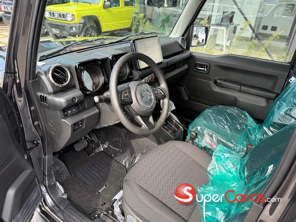 2027 Suzuki Jimny GLX — foto 5 / 9