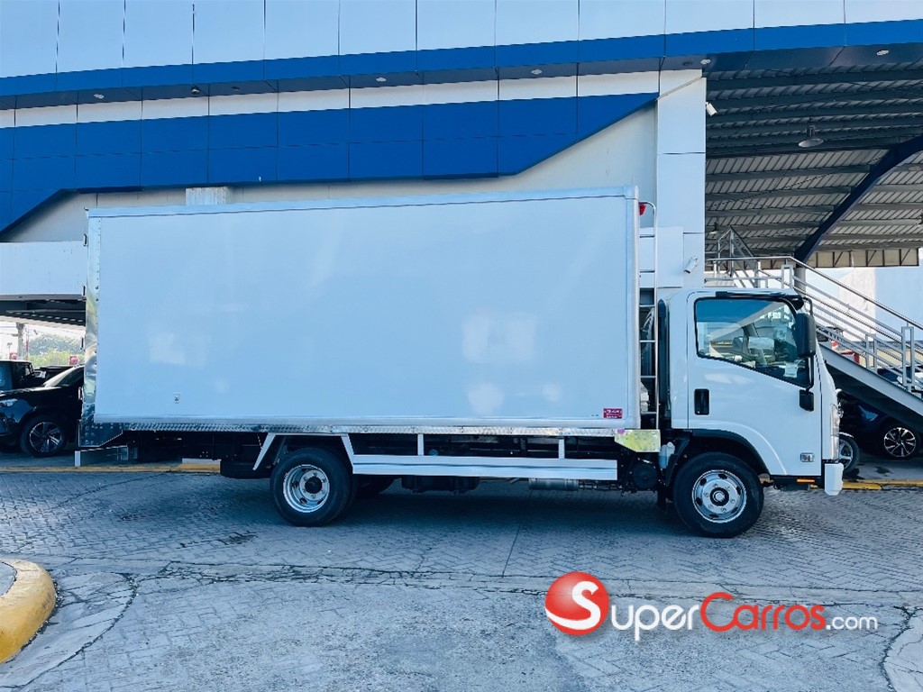 2026 Isuzu NQR 16 Pies — foto 2 / 12