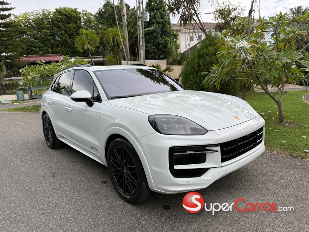2024 Porsche Cayenne GTS — foto 2 / 8