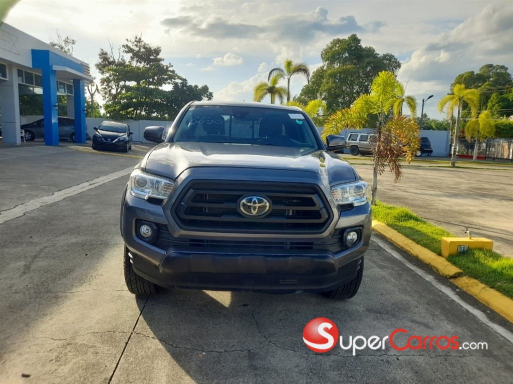 2020 Toyota Tacoma SR5 — foto 2 / 12